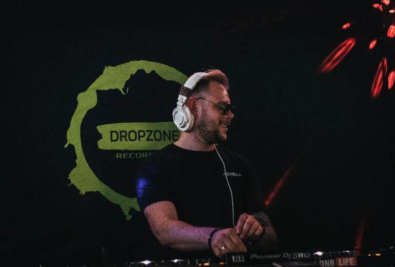Dropzone